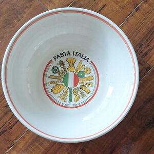 HiMark Pasta Italia serving bowl, made in Italy. 